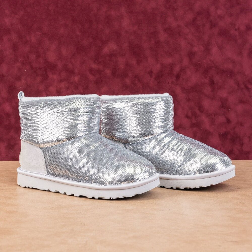 UGG Women Ultra Mini Mirror Ball Silver Sequin Winter Ankle Boots sz 6
